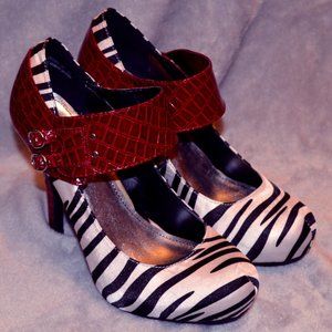 BAMBOO 4.5" Heels - Size 8.5